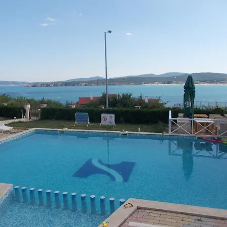 Safo And Σωζόπολη