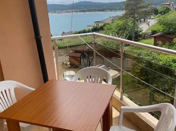 Apartment Safo And *